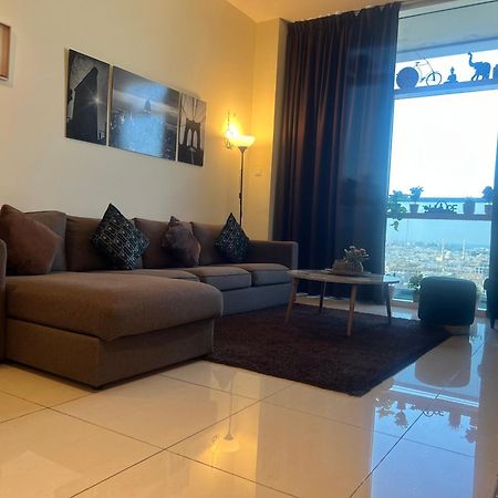 Luxurious 2 Bedroom 5 Mins From Burj Khalifa Dubai Exteriör bild